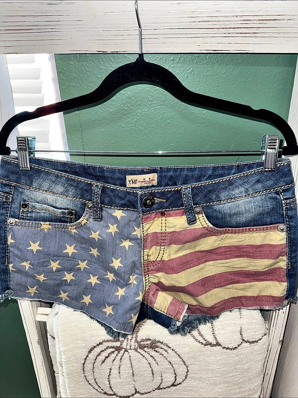 YMI Jeanswear American Flag Shorts Size 7